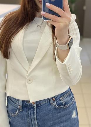 Вкорочений піджак