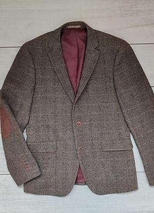 Качественный нарядный мужской драповый пиджак с латками из полушерсти