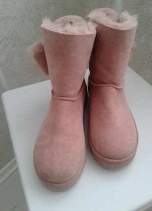 Чобітки угі