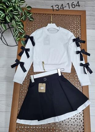 Костюм школьный на девочку