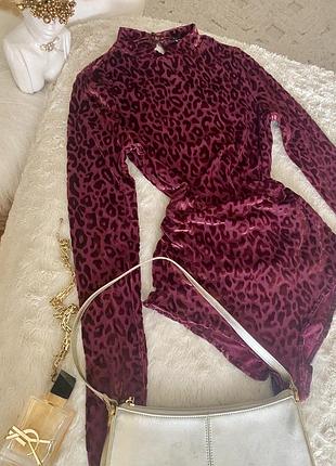 Боді лонгслів сітка/велюр лео принт від new look