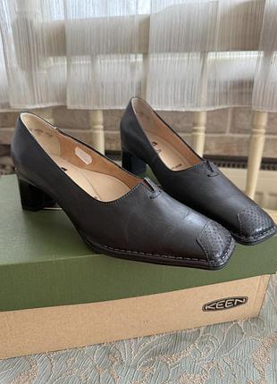 Шкіряні модельні туфлі ara