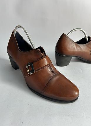 Нові жіночі шкіряні напів черевики dorking