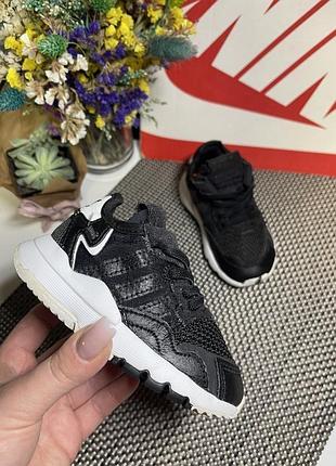 Кроссовки adidas