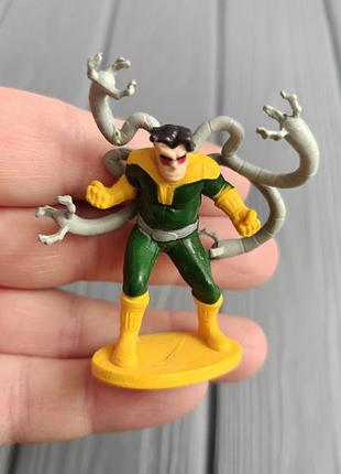 Фігурка лікаря людина павук marvel 5