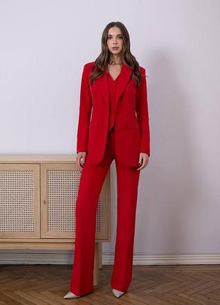 Розкішний костюм