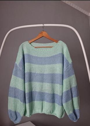 Свитер женский вязаный полосатый со спущенным плечевым швом