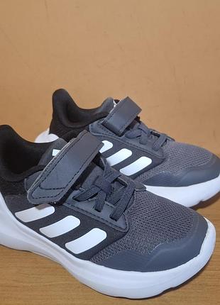 Детские кроссовки adidas