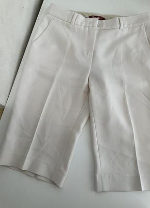 Класичні шорти від maxmara