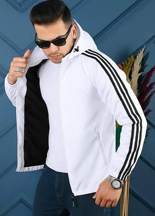 Мужская ветровка с капюшоном