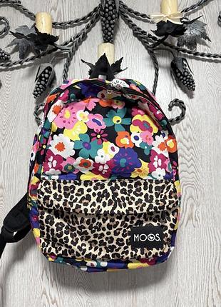 Яскравий рюкзак