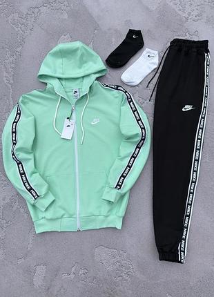 Костюм nike мята соп худи черные брюки