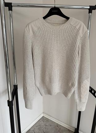 Светр жіночий вʼязаний