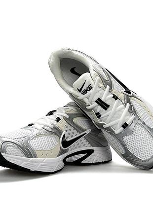 Женские кроссовки nike v5 rnr white metallic beige