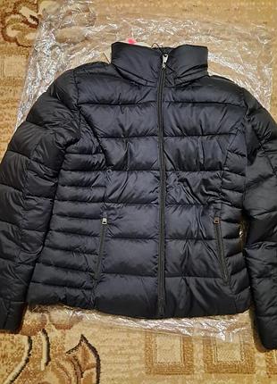 Куртка жіноча