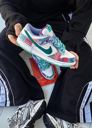 Futura x nike sb dunk low