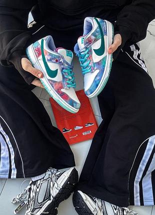 Futura x nike sb dunk low 6