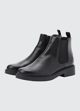 Uniqlo челсі 38-39,40,41 розмір