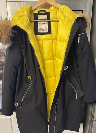 Пуховик, довжина вище коліна. натуральне хутро