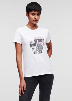 Брендова футболка