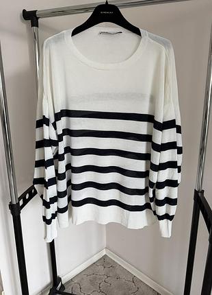 Светр жіночий