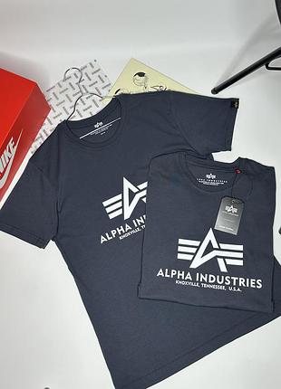 Оригінальна чоловіча футболка alpha industries basic 100501 cиній