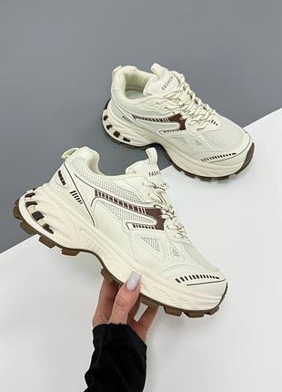 Кроссовки женские на массивной подошве беж экокожа 11508