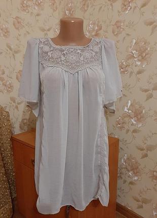 Блуза з вишиванкою