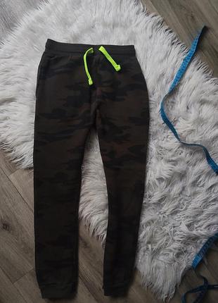Круті штани на зріст 122-128 см