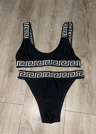 Жіночій купальник роздільний