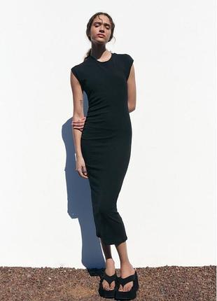 Сукня без рукавів з круглим вирізом та боковими складками zara