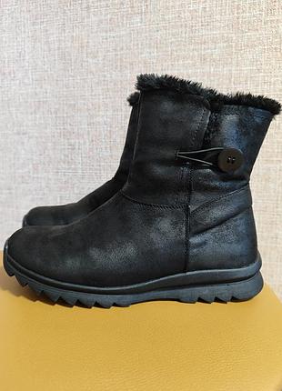 Зимние ботинки, угги cushion walk с декоративной пуговицей черного цвета, размер 40.5-41