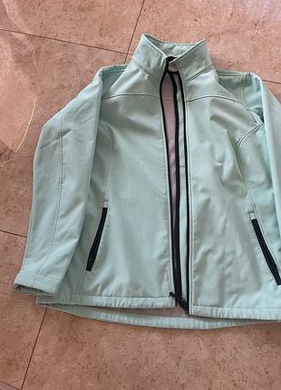 Жіноча куртка