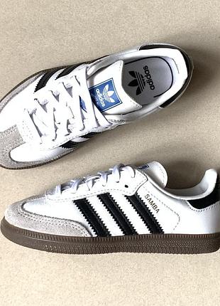 Кросівки adidas (india) оригінал