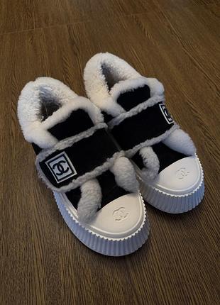 Зимові кросівки chanel