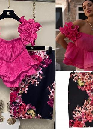 Костюм новый