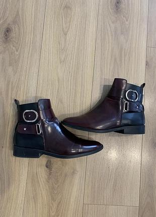 Полу чоботи zara