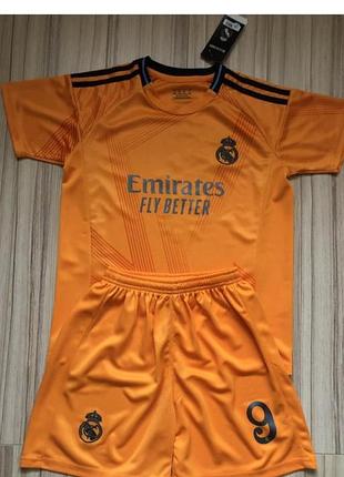 Футбольна форма реал 2