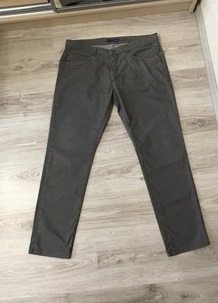 Чоловічі завужені джинси trussardi. w 36.