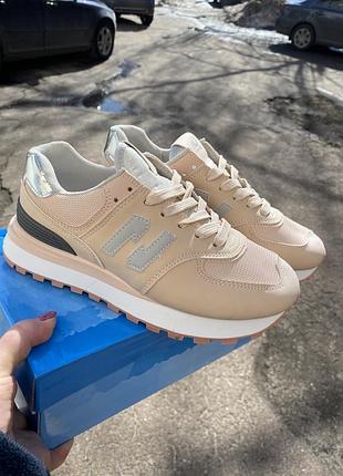 Кросівки nb