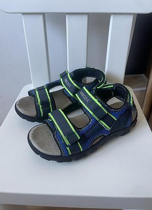 Босоніжки geox