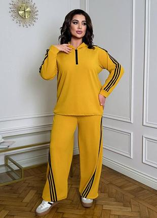 Костюм женский