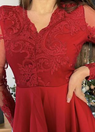 Красное платье верх кружево юбка неопрен3 фото