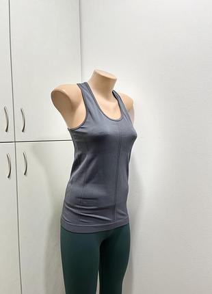 Спортивный топ серый / спортивная майка длинная / спортивная майка женская