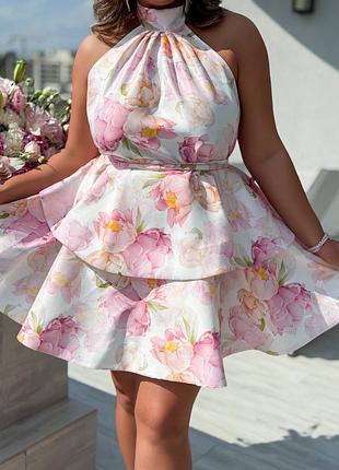 Коротка пишна святкова сукня в півонії  без рукавів з відкритою спиною з поясом з подвійною пишною спідницею  з горловиною