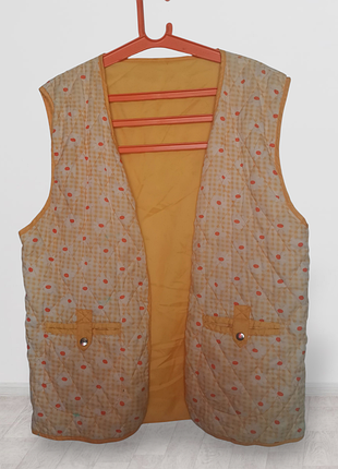 Женская жилетка для дома