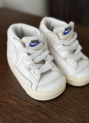 Кросівки черевики nike для малючків
