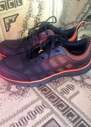 Рабочие мужские ботинки с металлическими вставками