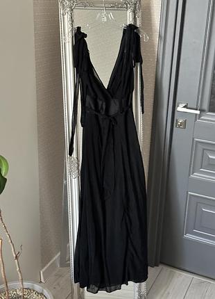 Сукня нова чорна zara міді, з декольте, декорована завʼязками на плечах, розмір s.