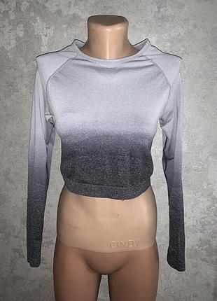 Кофта для занять спортом з діркою для пальця